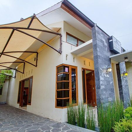 Ndalem Timoho Hotel Yogyakarta Ngoại thất bức ảnh